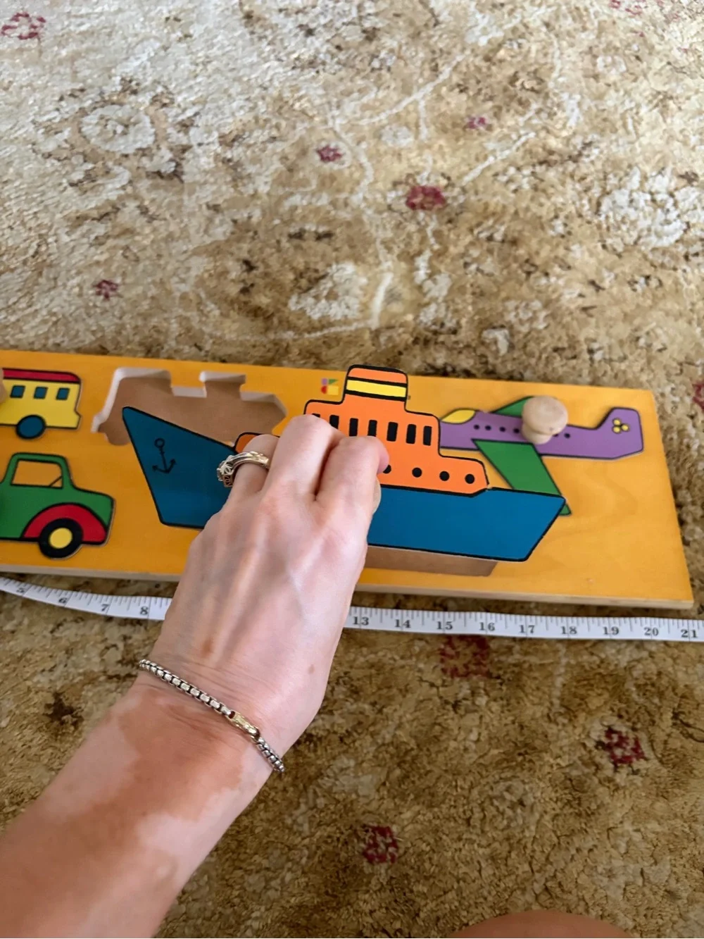 Doron Laveled Ltd. Made in Isreal 1992  missing one piece montessori transportat
